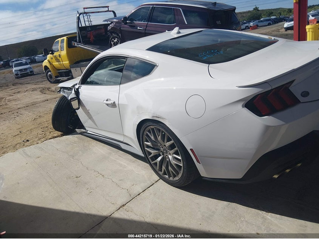 Ford Mustang 5.0L V-8 DI, DOHC, VVT, 480HP Rear Wheel Drive - автомобили, коли, обяви за нови и употребявани 13