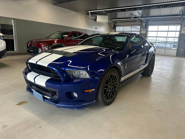 Ford Mustang 5.8L 8cyl RWD - автомобили, коли, обяви за нови и употребявани 0