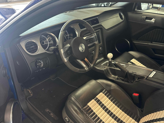 Ford Mustang 5.8L 8cyl RWD - автомобили, коли, обяви за нови и употребявани 4