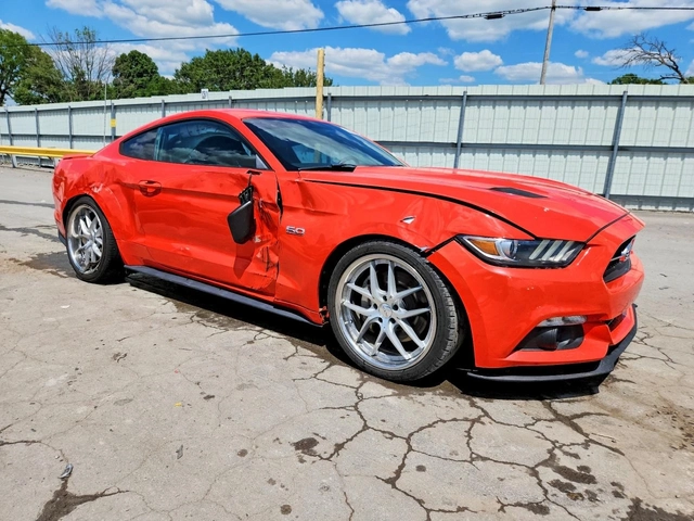Ford Mustang GT - автомобили, коли, обяви за нови и употребявани 5
