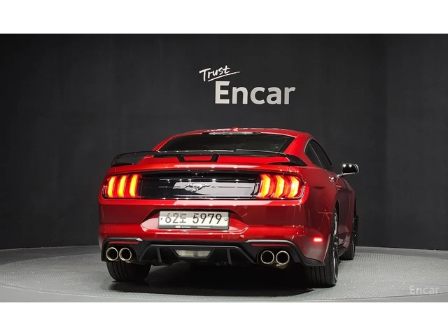 Ford Mustang 2.3 / FACELIFT / 10SPD / ОБДУХ / ДИГИТАЛ / SPOILER - автомобили, коли, обяви за нови и употребявани 3