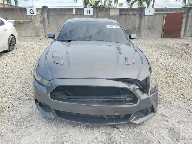 Ford Mustang 5.0 GT - автомобили, коли, обяви за нови и употребявани 2