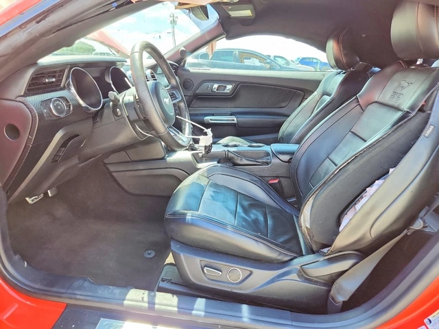 Ford Mustang GT* 5.0* КОЖА* НАВИ - автомобили, коли, обяви за нови и употребявани 6