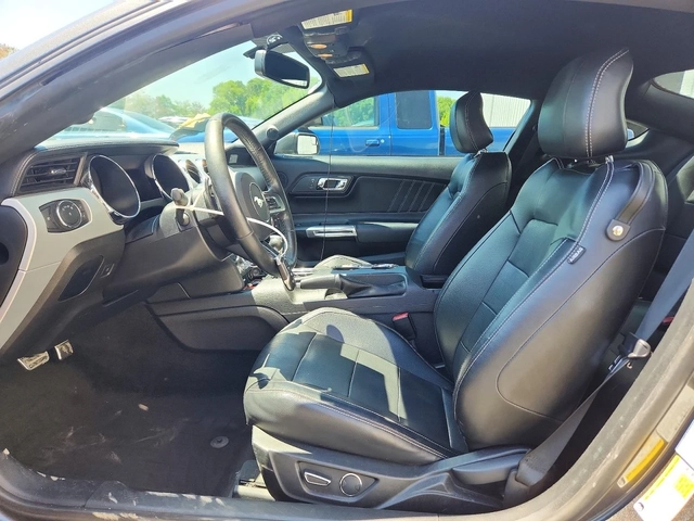 Ford Mustang ECOBOOST FASTBACK - автомобили, коли, обяви за нови и употребявани 6