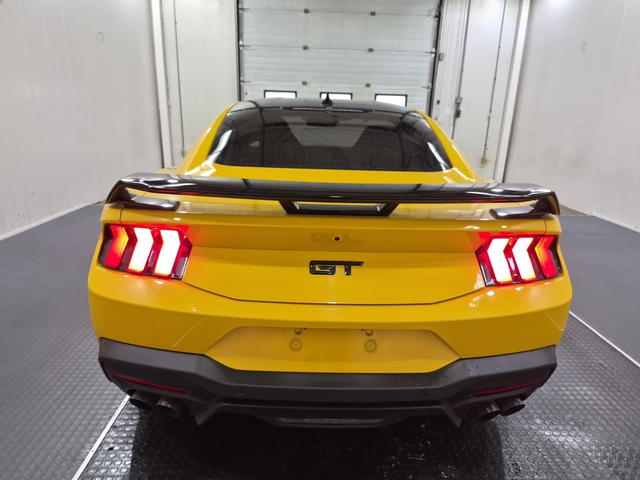 Ford Mustang 5L 8cyl Rear Wheel Drive - автомобили, коли, обяви за нови и употребявани 16