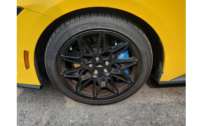 ford-mustang-5l-8cyl-rear-wheel-drive - 5