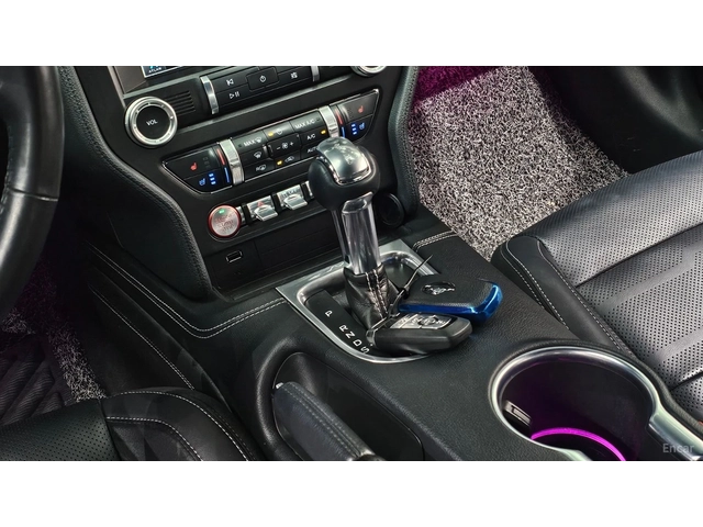 Ford Mustang Coupe* КОЖА* ОБДУХВ* НАВИ* КАМЕРА - автомобили, коли, обяви за нови и употребявани 7