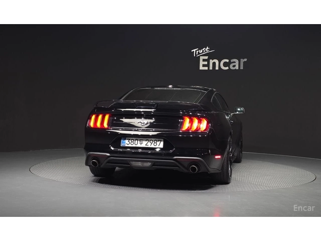 Ford Mustang 2.3 Eco Boost FACE* КОЖА* NAVI* ПОДГРЕВ* ОБДУХВАНЕ - автомобили, коли, обяви за нови и употребявани 3