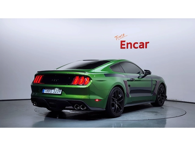 Ford Mustang GT 5.0 - автомобили, коли, обяви за нови и употребявани 1