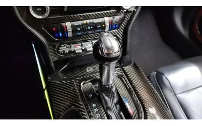 Ford Mustang GT 5.0 - автомобили, коли, обяви за нови и употребявани 8