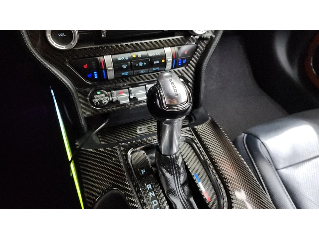 Ford Mustang GT 5.0 - автомобили, коли, обяви за нови и употребявани 8