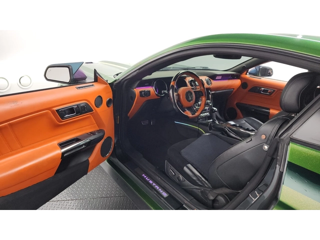 Ford Mustang GT 5.0 - автомобили, коли, обяви за нови и употребявани 9