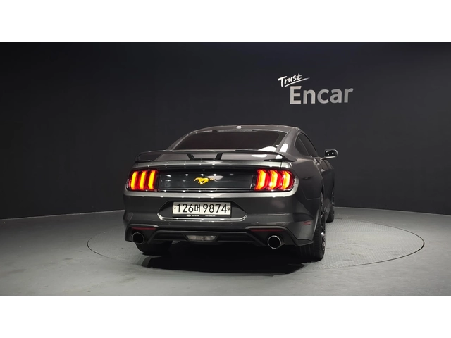 Ford Mustang Coupe 2.3 EcoBoost| Digital Cluster| Ventilated Se - автомобили, коли, обяви за нови и употребявани 3