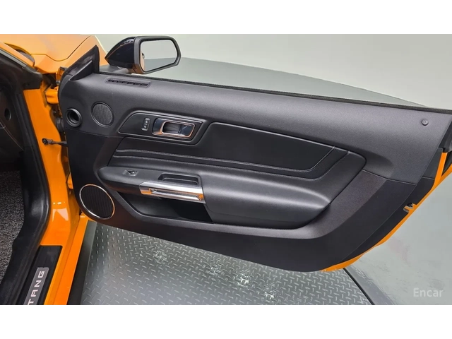 Ford Mustang DIGITALDISTRONIC/LANE ASSIST/ОБДУХВАНЕ / 2 Ключа - автомобили, коли, обяви за нови и употребявани 12