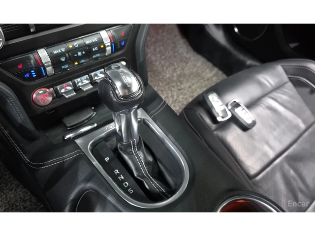 Ford Mustang DIGITALDISTRONIC/LANE ASSIST/ОБДУХВАНЕ / 2 Ключа - автомобили, коли, обяви за нови и употребявани 9
