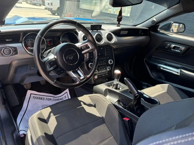 Ford Mustang V6 РЪЧКА - автомобили, коли, обяви за нови и употребявани 10