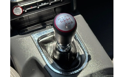 Ford Mustang V6 РЪЧКА - автомобили, коли, обяви за нови и употребявани 12