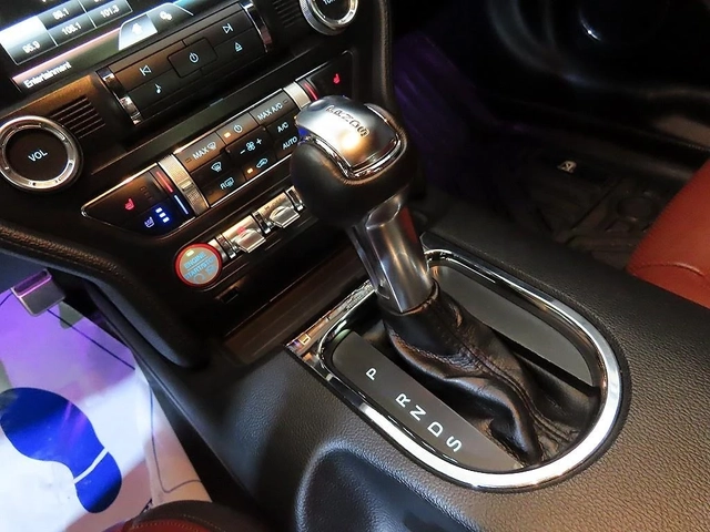 Ford Mustang 2.3 * ОБДУХ * КАМЕРА * ЧЕРВЕН САЛОН - автомобили, коли, обяви за нови и употребявани 11