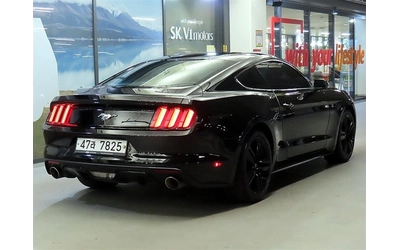 Ford Mustang 2.3 * ОБДУХ * КАМЕРА * ЧЕРВЕН САЛОН - автомобили, коли, обяви за нови и употребявани 3