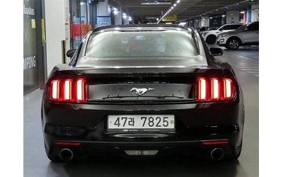 Ford Mustang 2.3 * ОБДУХ * КАМЕРА * ЧЕРВЕН САЛОН - автомобили, коли, обяви за нови и употребявани 4