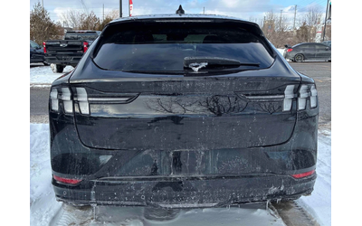 ford-mustang-mach-e - 4