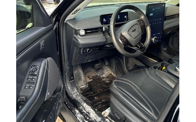 ford-mustang-mach-e - 5