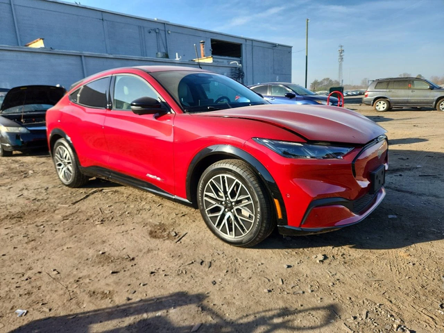 Ford Mustang Mach-E Electric* MACH-E PREMIUM* 4Х4РЕАЛНИ КМ - автомобили, коли, обяви за нови и употребявани 1