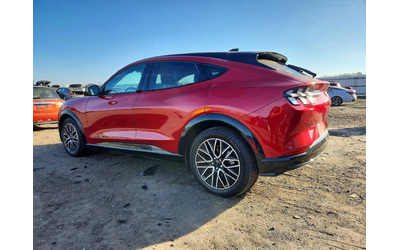 ford-mustang-mach-e - 2