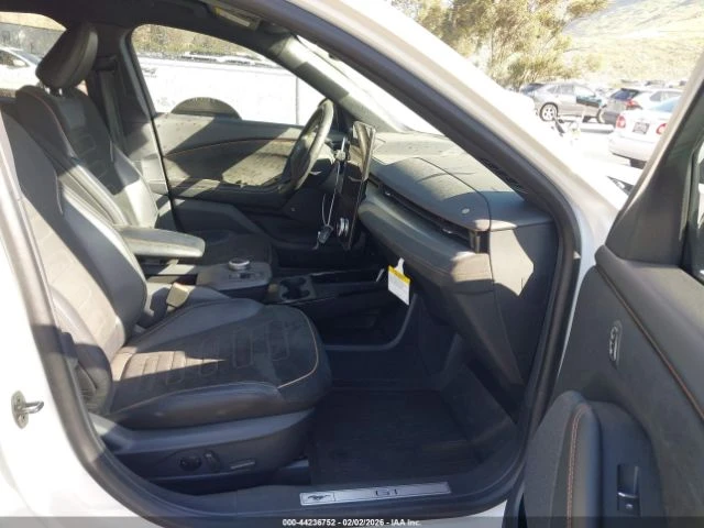 Ford Mustang Mach-E GT* ПОДГРЕВ* 360* СЛ.ЛЕНТИ* KEYLESS - автомобили, коли, обяви за нови и употребявани 9