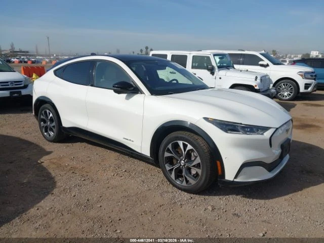 Ford Mustang Mach-E PREMIUM - автомобили, коли, обяви за нови и употребявани 0