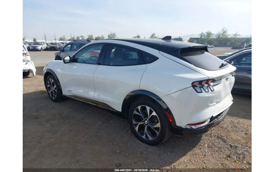 ford-mustang-mach-e - 4