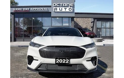 ford-mustang-mach-e - 1