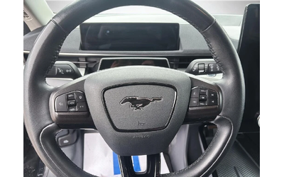 ford-mustang-mach-e - 5