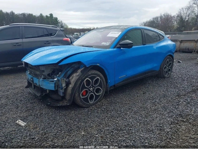Ford Mustang Mach-E GT - автомобили, коли, обяви за нови и употребявани 2