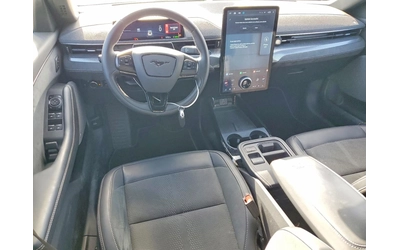 Ford Mustang Mach-E GT - автомобили, коли, обяви за нови и употребявани 7