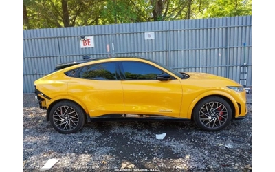 Ford Mustang Mach-E GT* AWD* КОЖА* ПОДГРЕВ* ПАНОРАМА* 360 - автомобили, коли, обяви за нови и употребявани 10