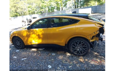 Ford Mustang Mach-E GT* AWD* КОЖА* ПОДГРЕВ* ПАНОРАМА* 360 - автомобили, коли, обяви за нови и употребявани 11