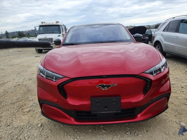 Ford Mustang Mach-E Premium Standard Range RWD - автомобили, коли, обяви за нови и употребявани 4