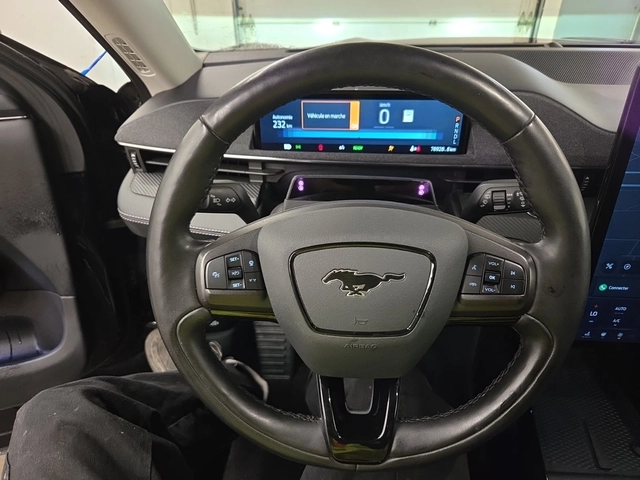 Ford Mustang Mach-E Premium AWD - автомобили, коли, обяви за нови и употребявани 14