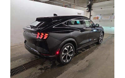 ford-mustang-mach-e - 2