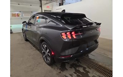 ford-mustang-mach-e - 5