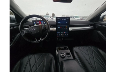 Ford Mustang Mach-E - автомобили, коли, обяви за нови и употребявани 11
