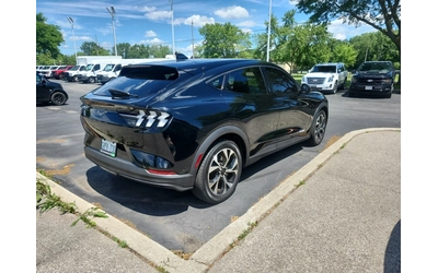 ford-mustang-mach-e - 1
