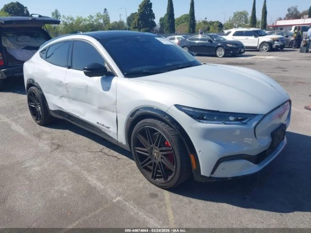 Ford Mustang Mach-E California Route 1 Extended Range AWD - автомобили, коли, обяви за нови и употребявани 0
