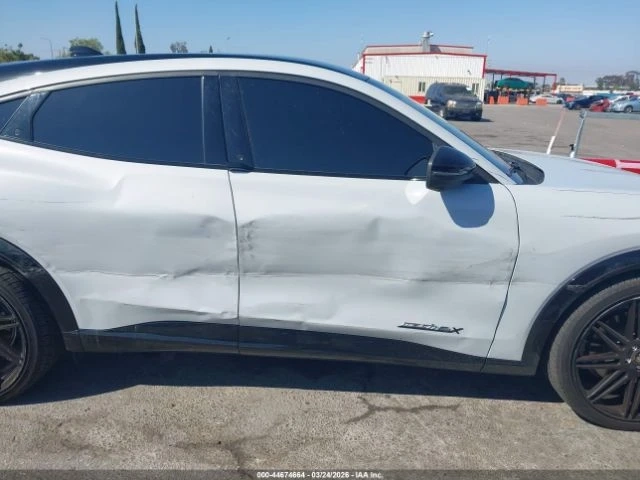 Ford Mustang Mach-E California Route 1 Extended Range AWD - автомобили, коли, обяви за нови и употребявани 11