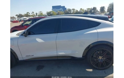 Ford Mustang Mach-E California Route 1 Extended Range AWD - автомобили, коли, обяви за нови и употребявани 12