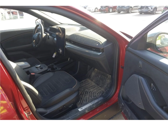 Ford Mustang Mach-E GT - автомобили, коли, обяви за нови и употребявани 4