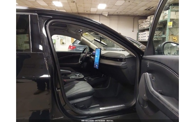 ford-mustang-mach-e-n-all-wheel-drive - 4