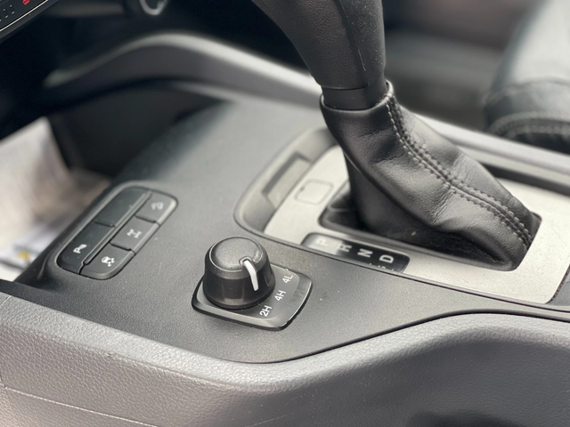 Ford Ranger 3.2TDCi Limited 4x4 - автомобили, коли, обяви за нови и употребявани 14