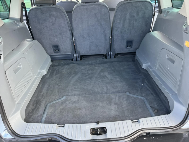 Ford S-Max 2.0TDCI 131кс 6 СКОРОСТИ КЛИМАТРОНИК ПОДГРЕВ - автомобили, коли, обяви за нови и употребявани 13